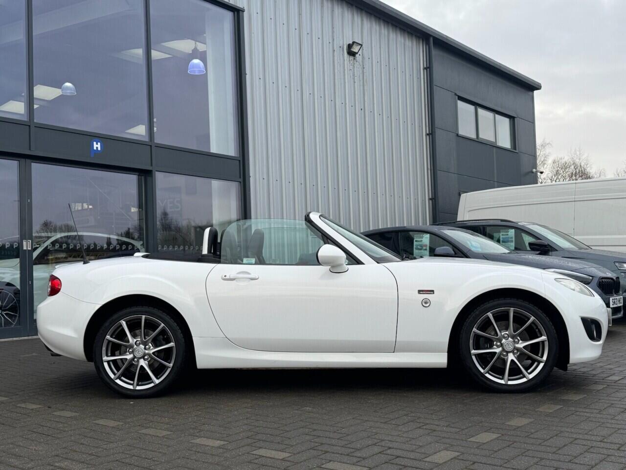 Used Mazda MX-5 2010 for sale - 77215374: Photo 6