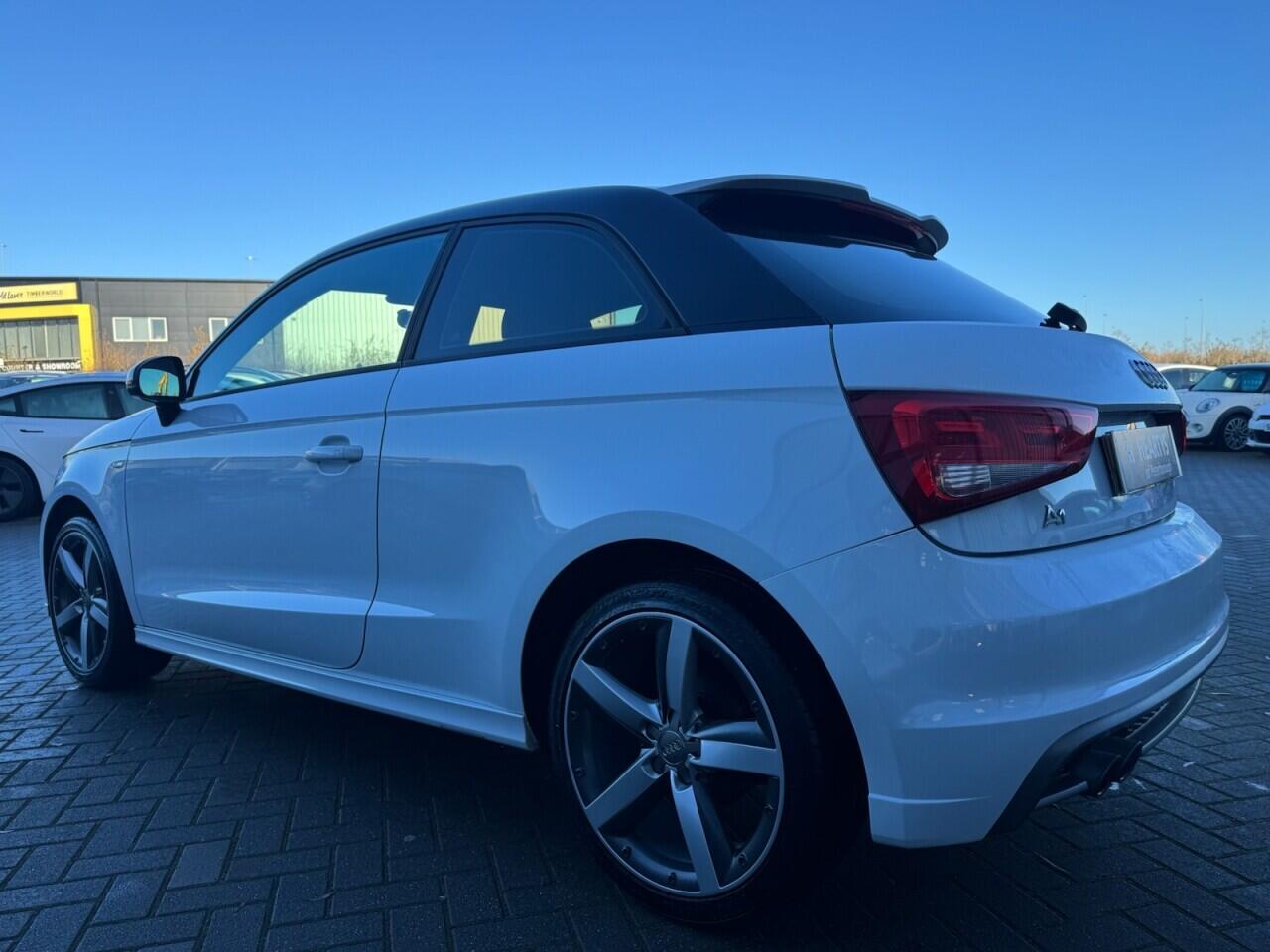 Used Audi A1 2014 for sale - 76780816: Photo 6