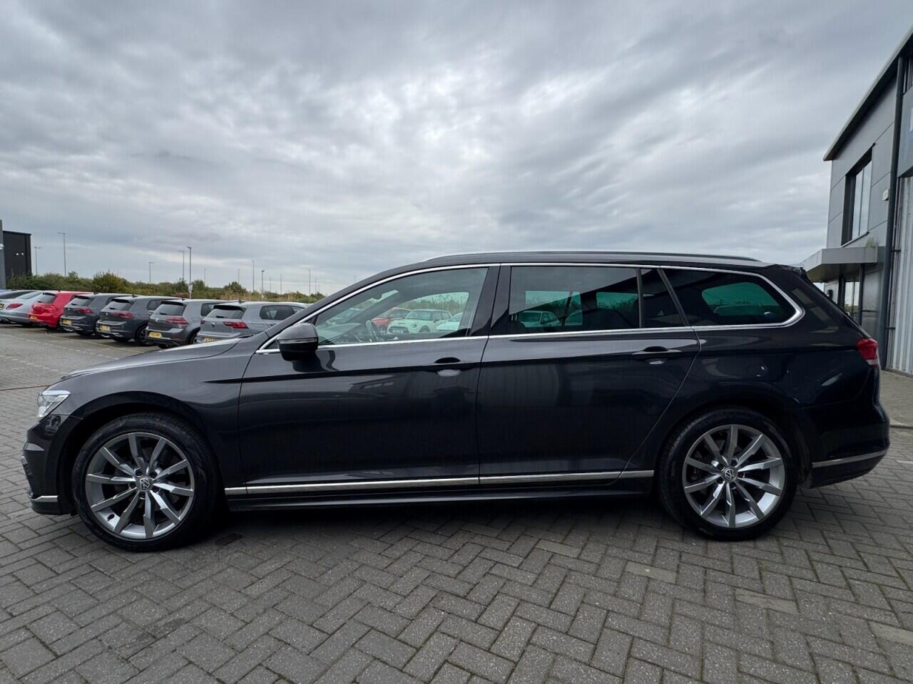 Used Volkswagen Passat for sale - 76701373: Photo 12