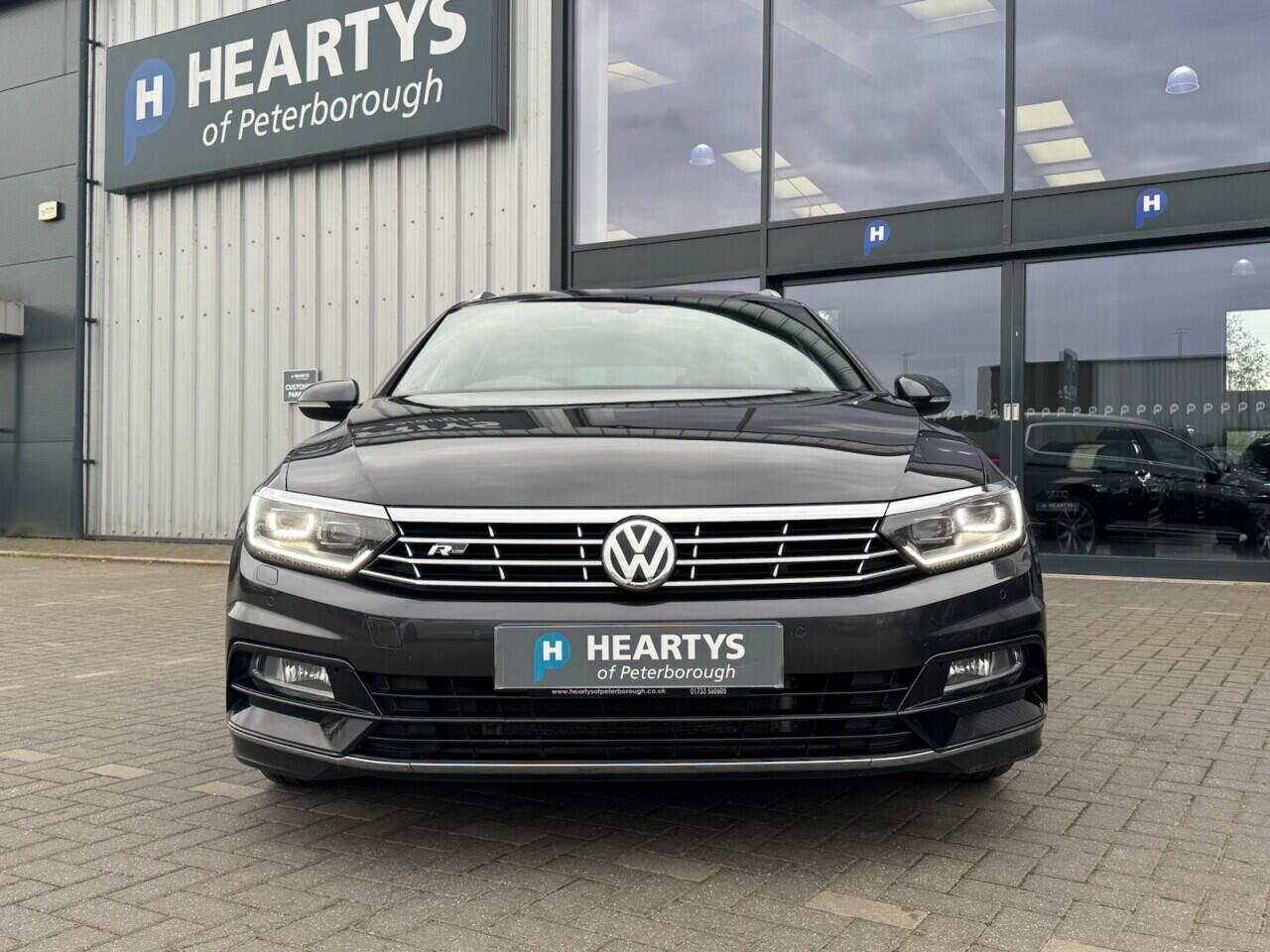 Used Volkswagen Passat for sale - 76701373: Photo 2