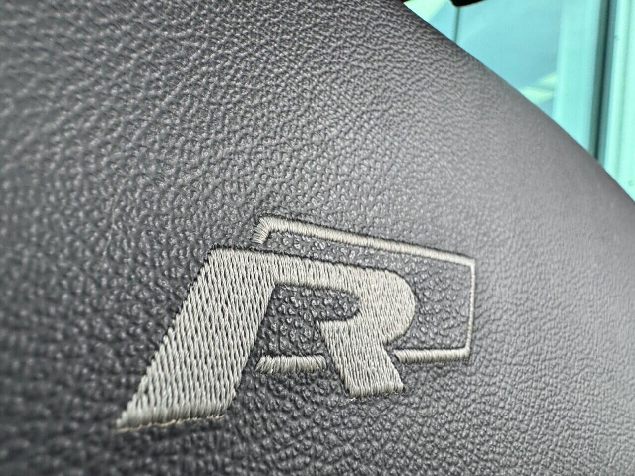 Used Volkswagen Passat for sale - 76701373: Photo 24