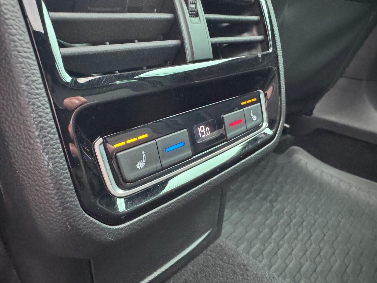 Used Volkswagen Passat for sale - 76701373: Photo 41