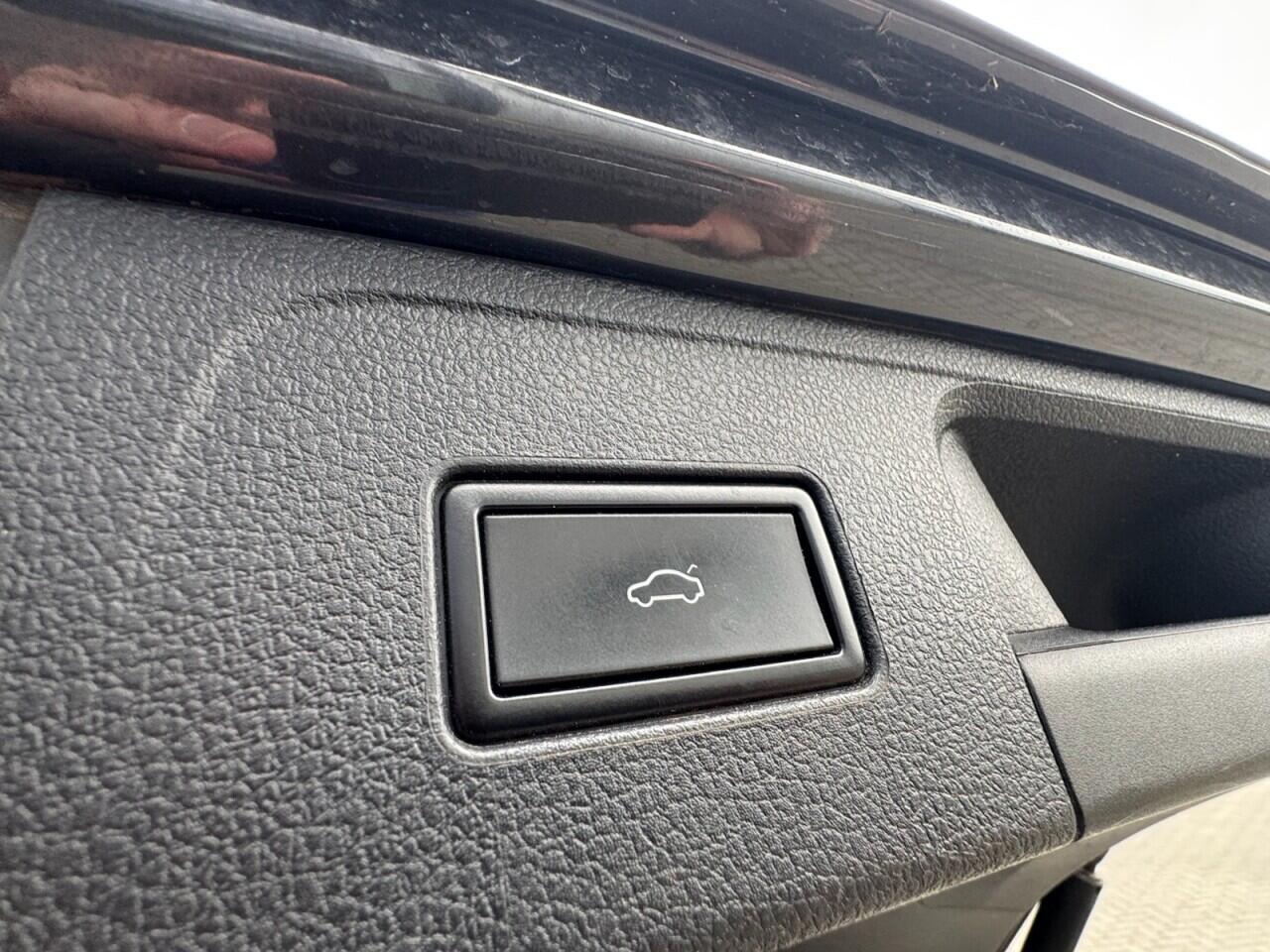 Used Volkswagen Passat for sale - 76701373: Photo 46