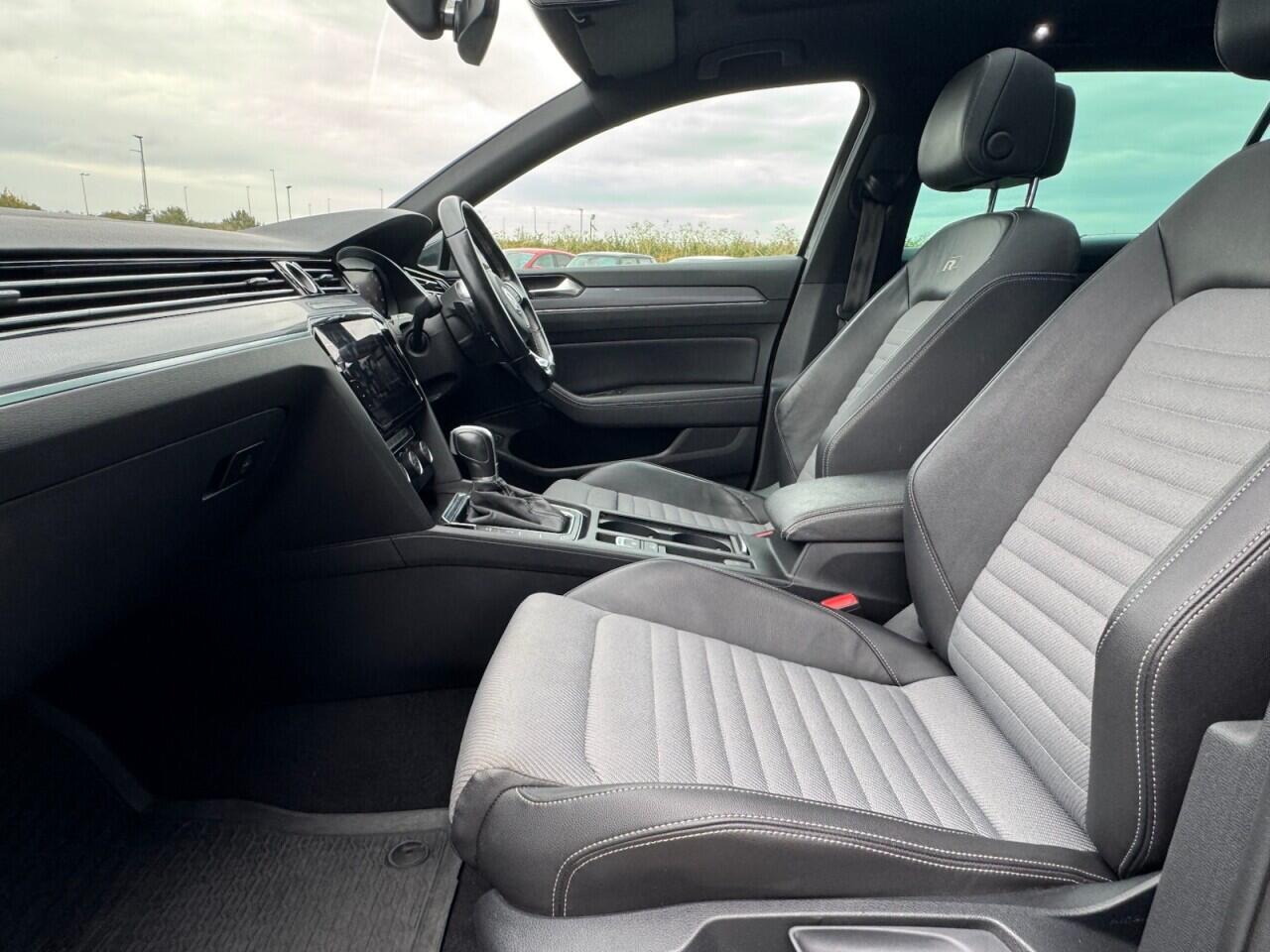 Used Volkswagen Passat for sale - 76701373: Photo 5