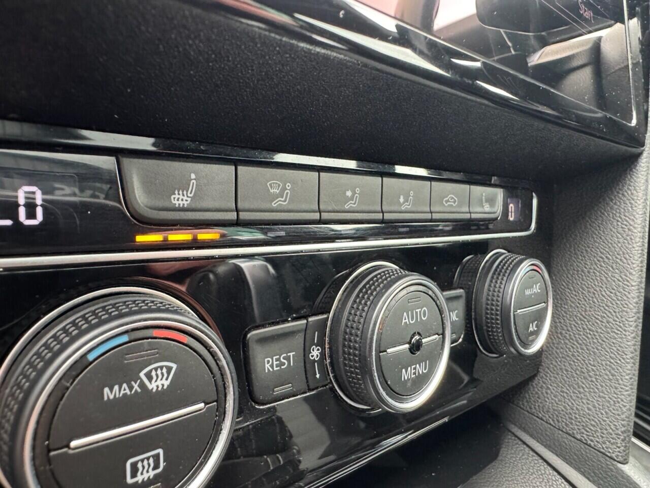 Used Volkswagen Passat for sale - 76701373: Photo 55