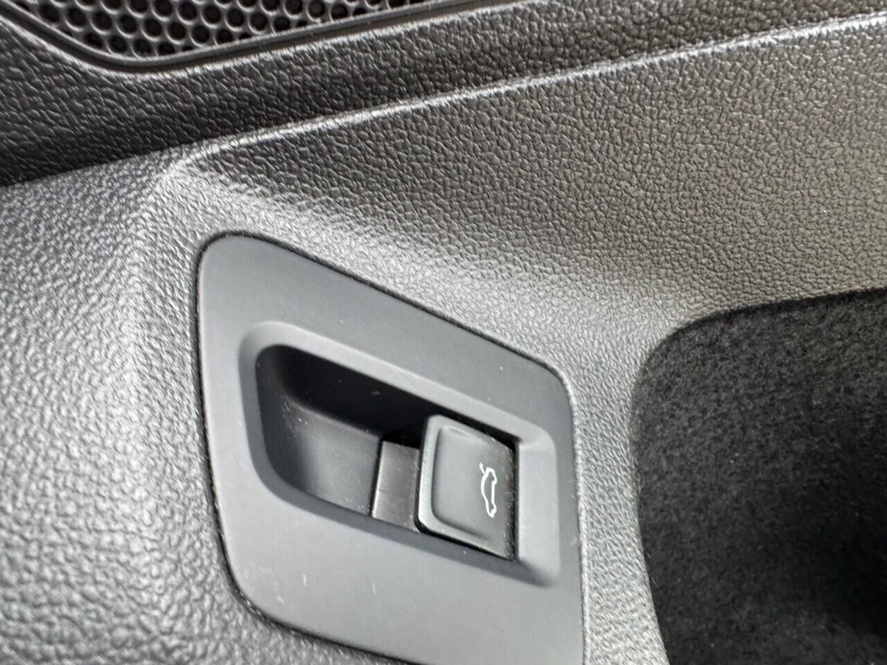 Used Volkswagen Passat for sale - 76701373: Photo 62