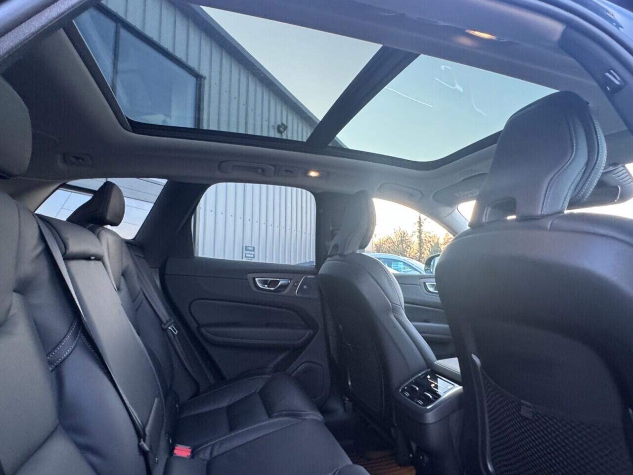 Used Volvo XC60 2025 for sale - 77425049: Photo 30