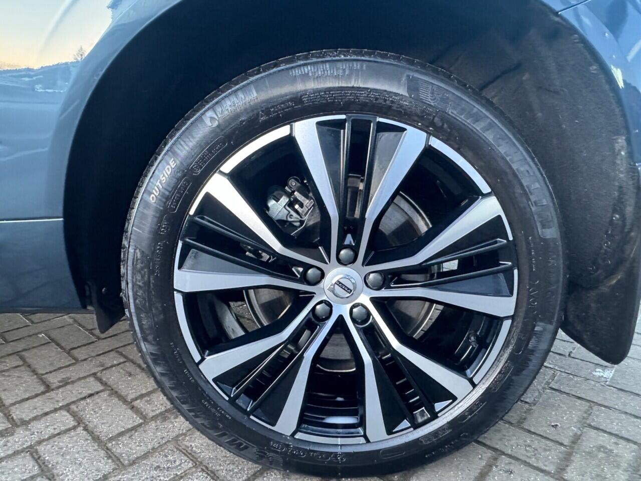 Used Volvo XC60 2025 for sale - 77425049: Photo 32