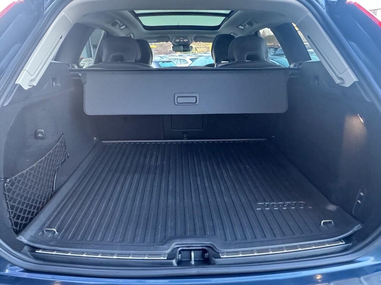 Used Volvo XC60 2025 for sale - 77425049: Photo 37