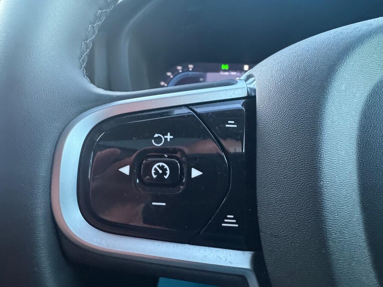 Used Volvo XC60 2025 for sale - 77425049: Photo 64