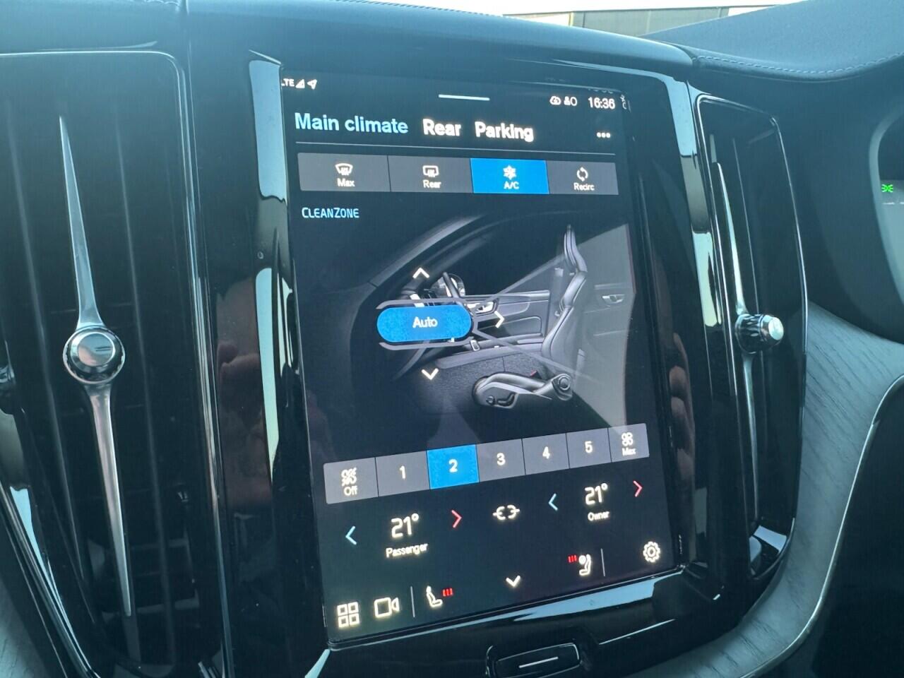 Used Volvo XC60 2025 for sale - 77425049: Photo 65