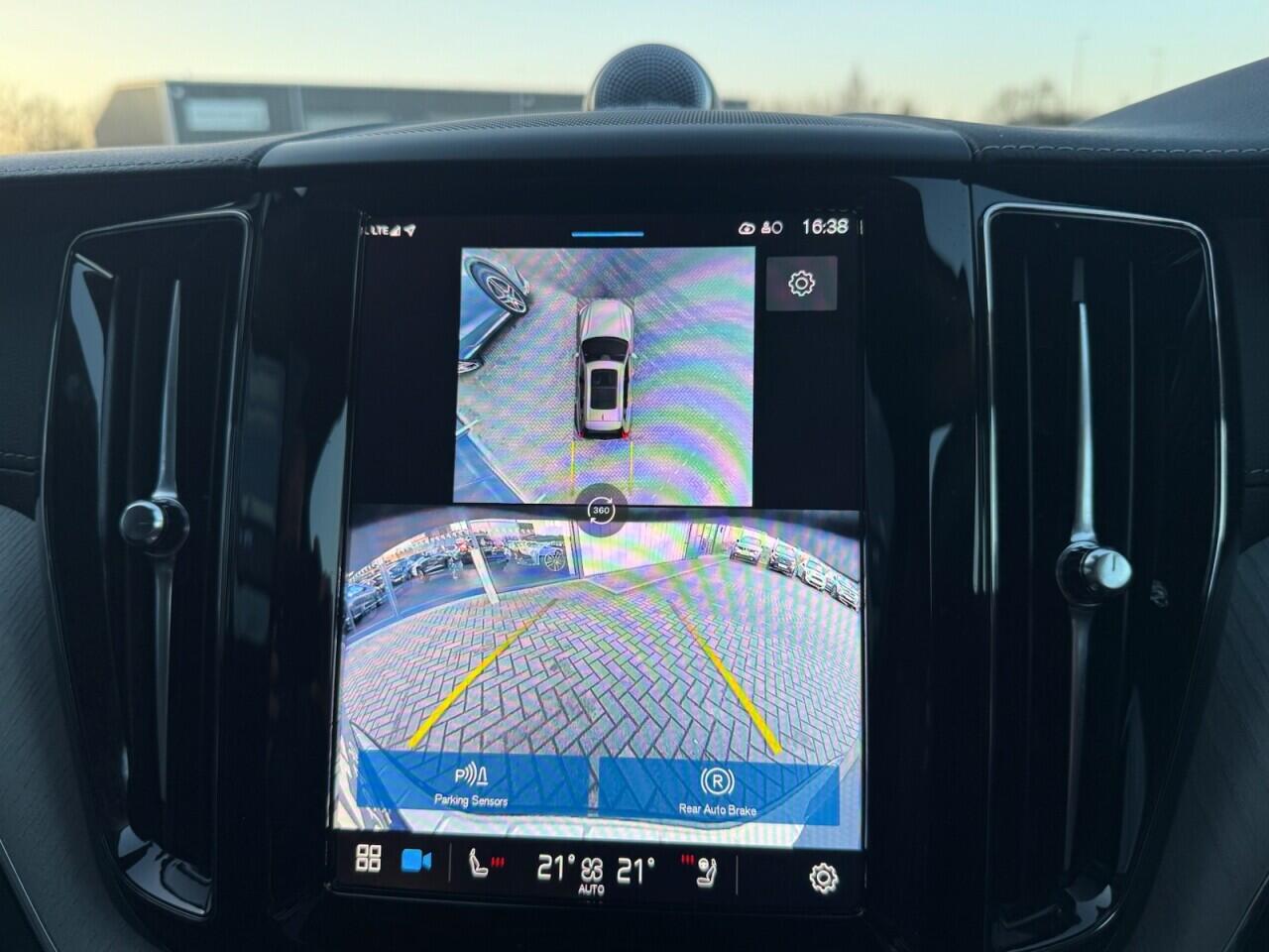 Used Volvo XC60 2025 for sale - 77425049: Photo 68