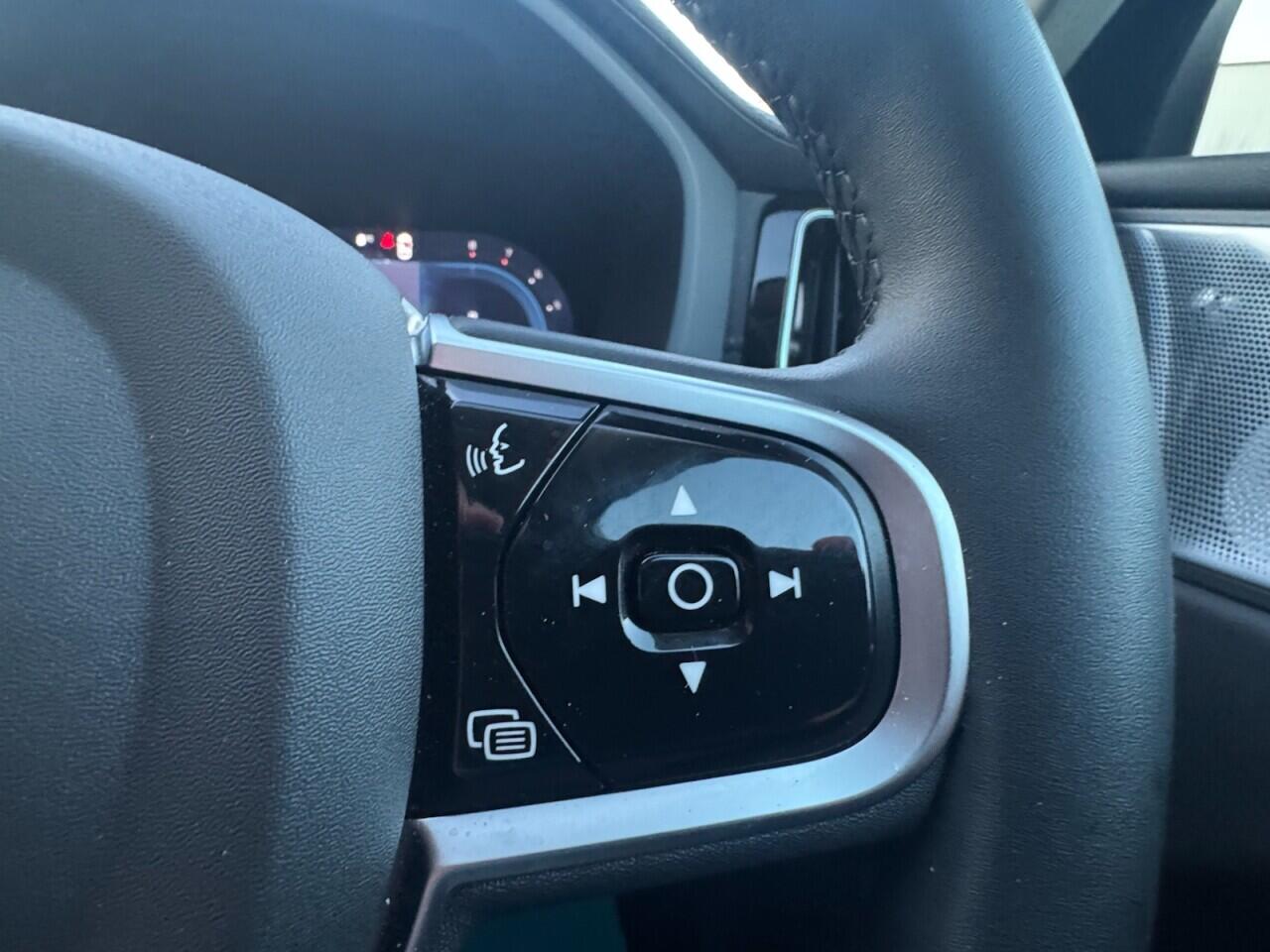 Used Volvo XC60 2025 for sale - 77425049: Photo 70