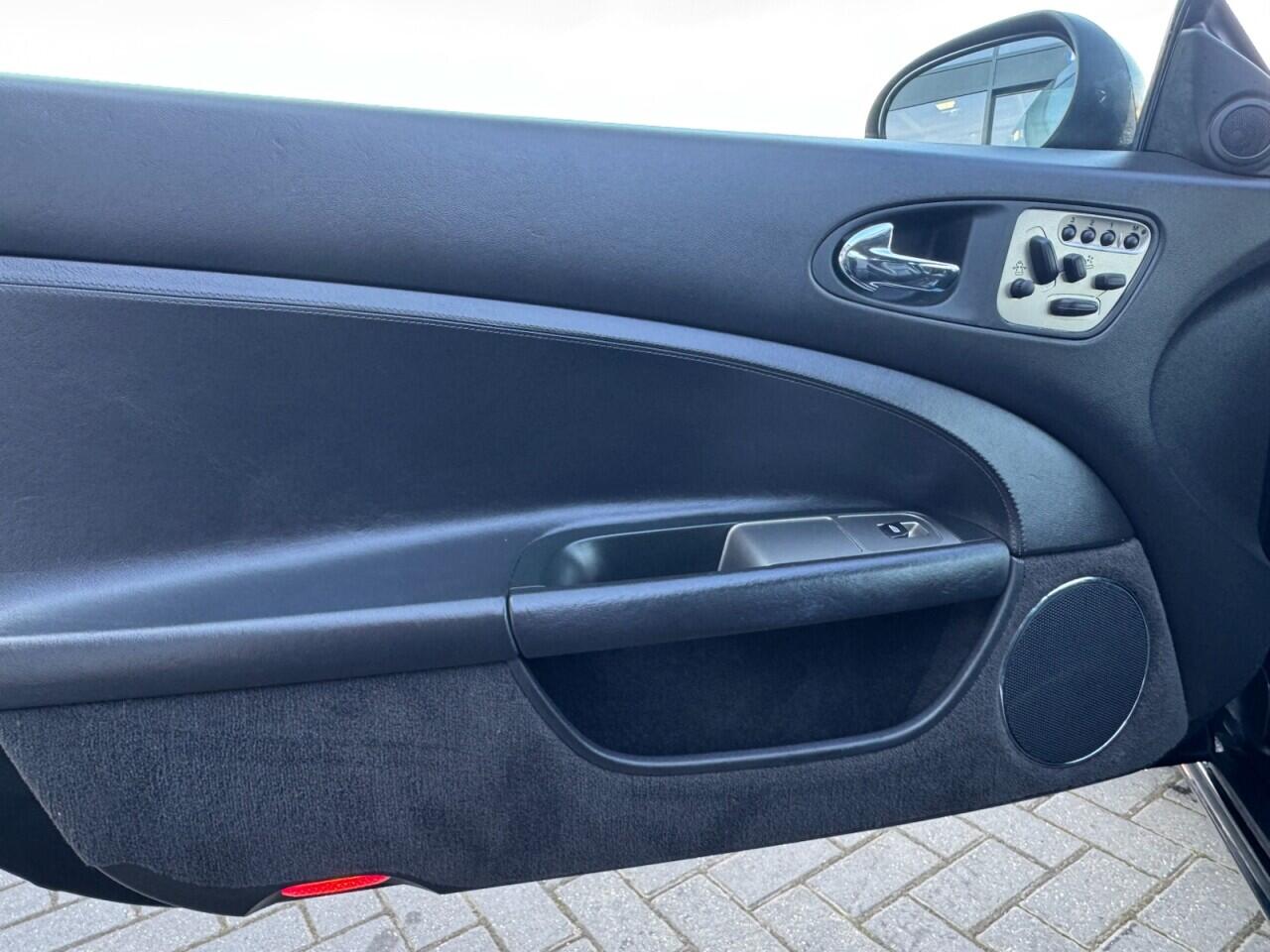 Used Jaguar XK 2006 for sale - 77441047: Photo 45