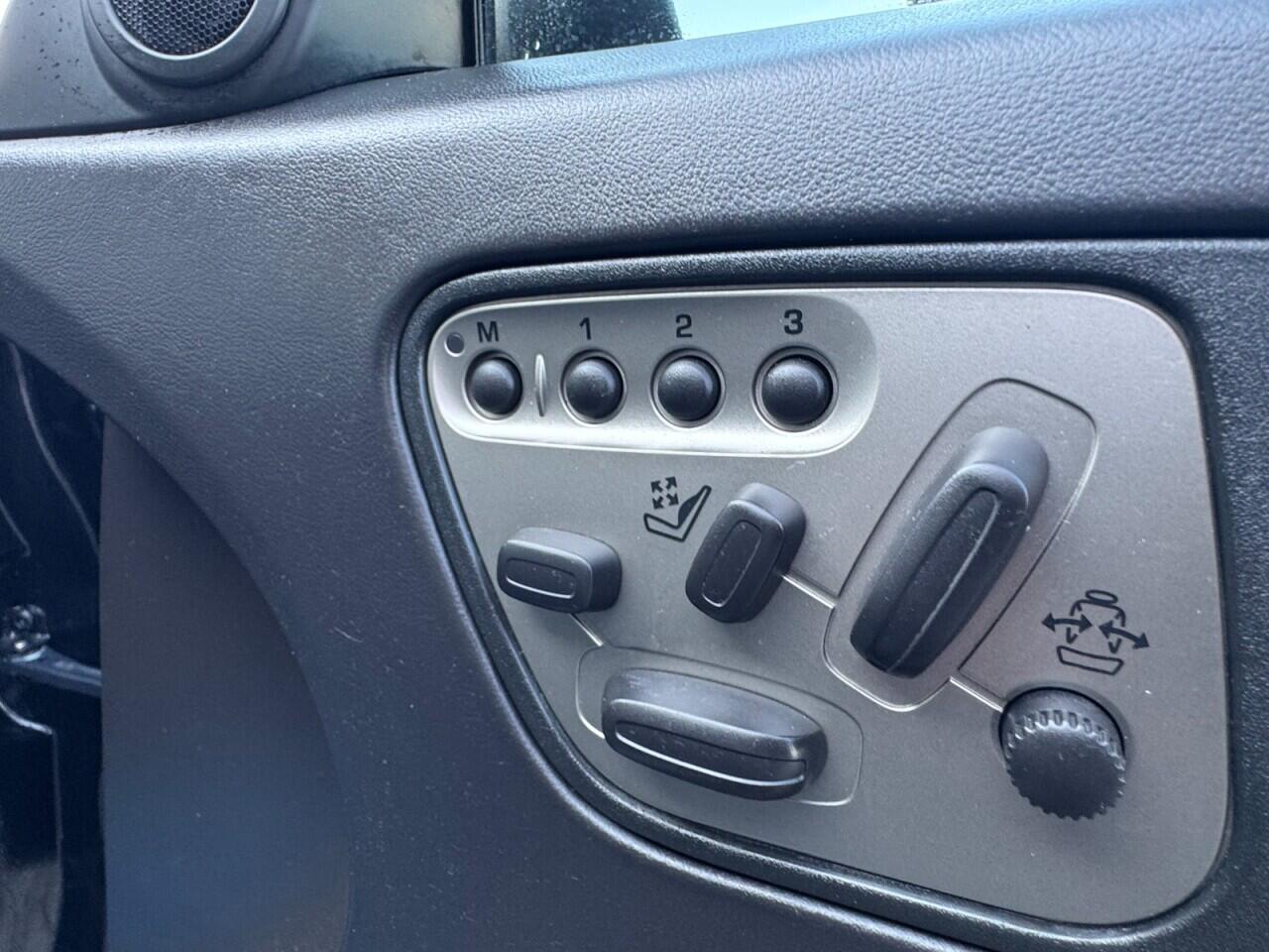 Used Jaguar XK 2006 for sale - 77441047: Photo 53