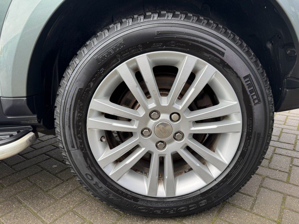 Used Land Rover Discovery 2014 for sale - 76558492: Photo 11