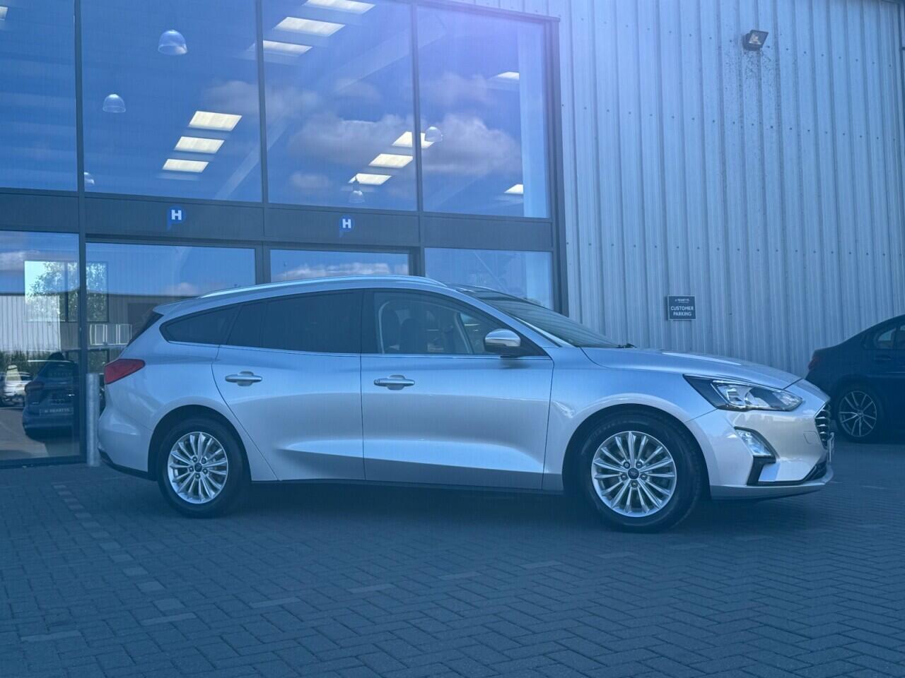 Used Ford Focus 2020 for sale - 76701910: Photo 13