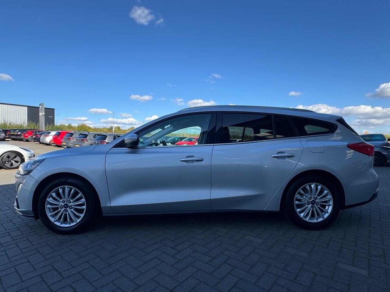 Used Ford Focus 2020 for sale - 76701910: Photo 15