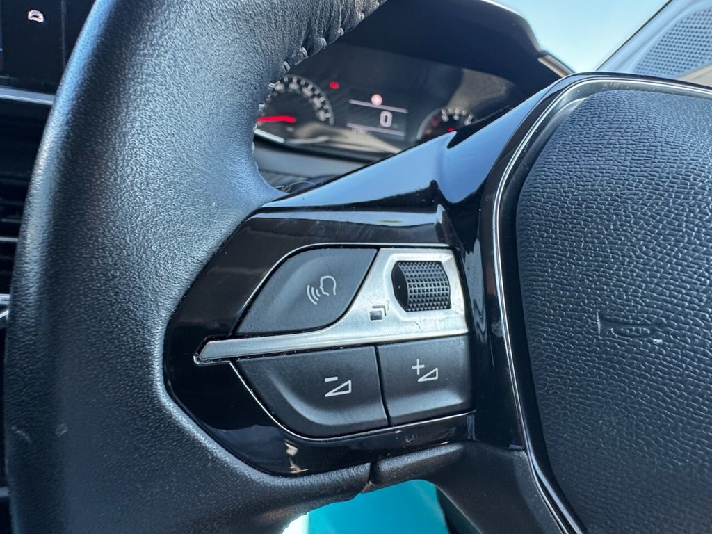 Used Peugeot 208 2020 for sale - 76558903: Photo 39