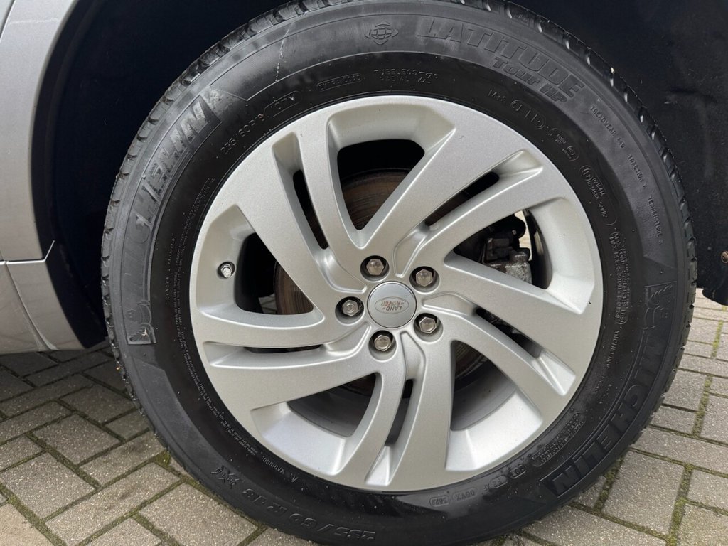 Used Land Rover Discovery Sport 2020 for sale - 76559367: Photo 23