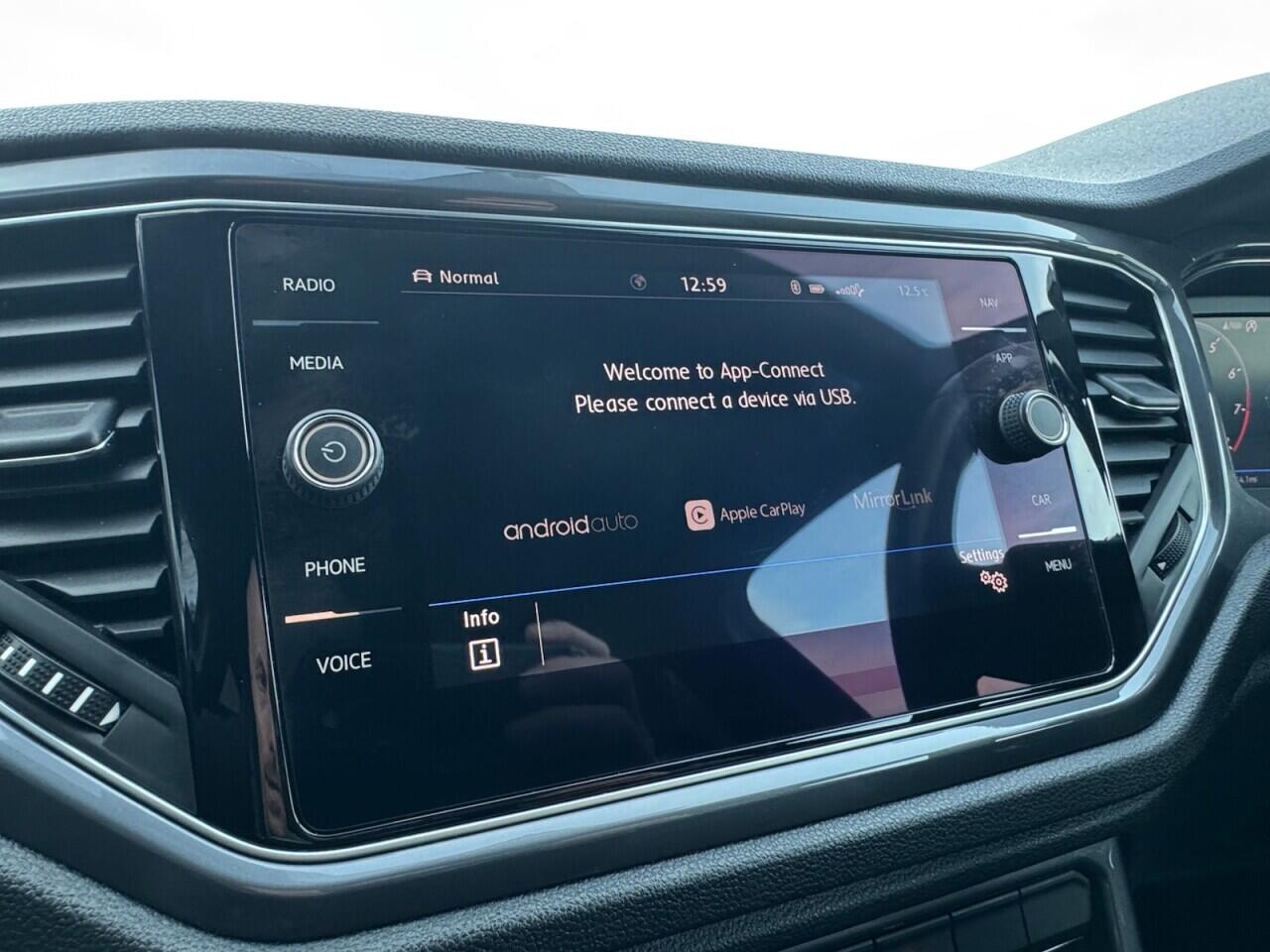 Used Volkswagen T-Roc 2020 for sale - 76701810: Photo 47