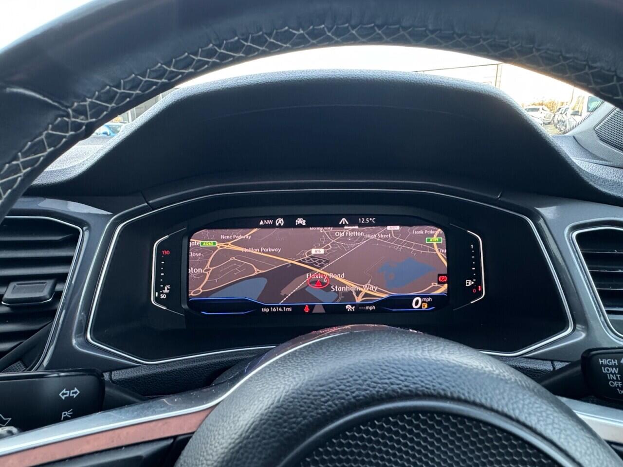 Used Volkswagen T-Roc 2020 for sale - 76701810: Photo 49