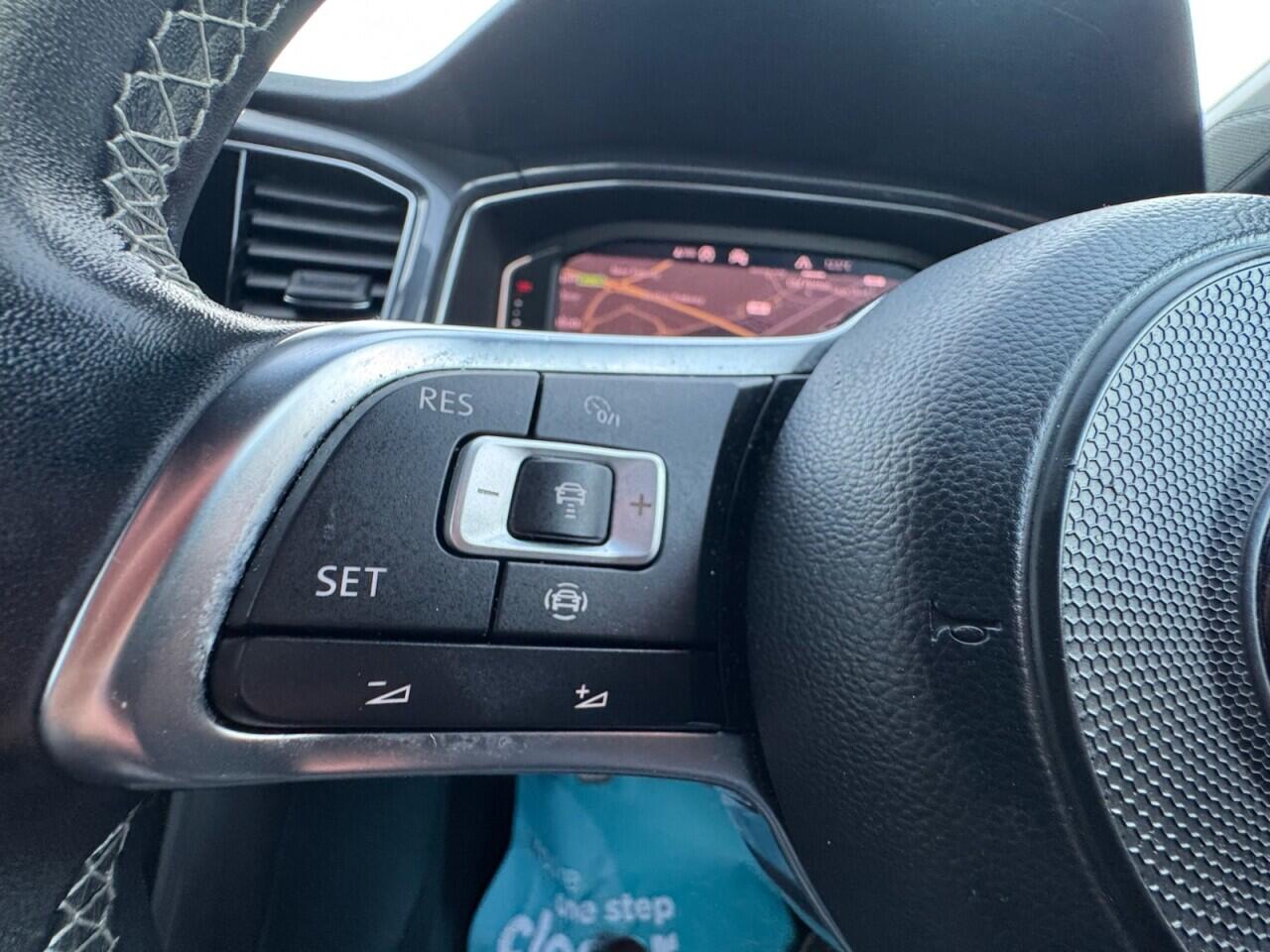 Used Volkswagen T-Roc 2020 for sale - 76701810: Photo 51