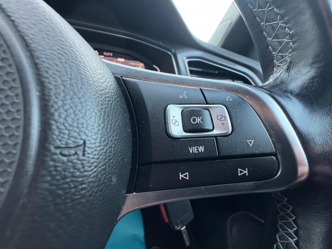 Used Volkswagen T-Roc 2020 for sale - 76701810: Photo 57