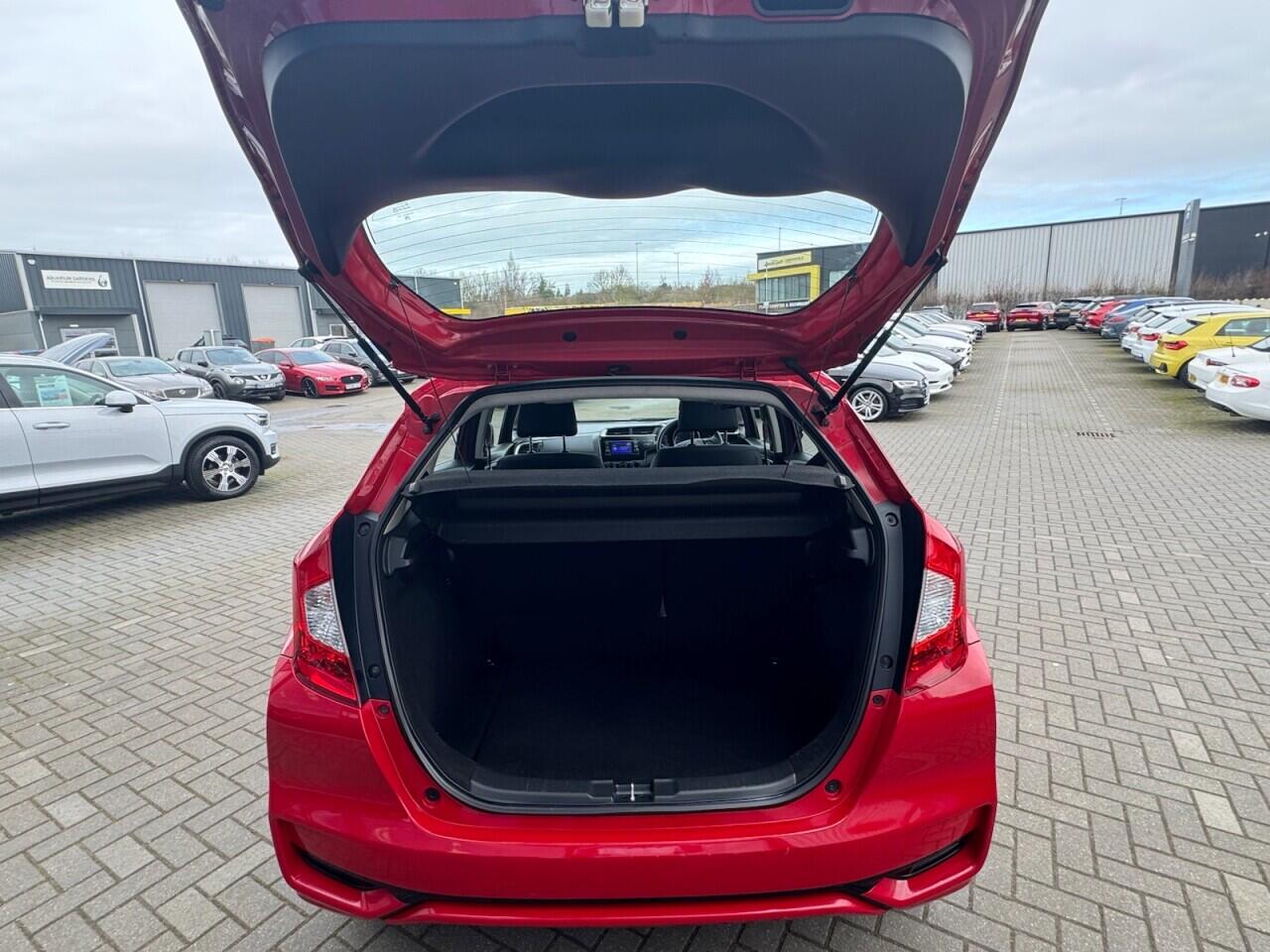 Used Honda Jazz 2019 for sale - 77657584: Photo 31