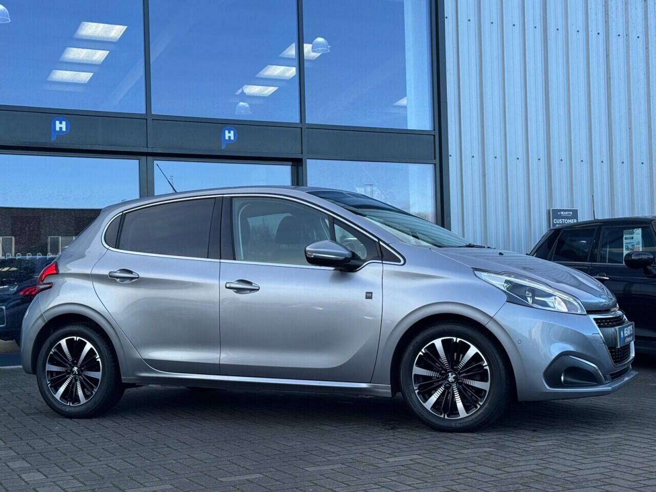 Used Peugeot 208 2019 for sale - 76702173: Photo 16
