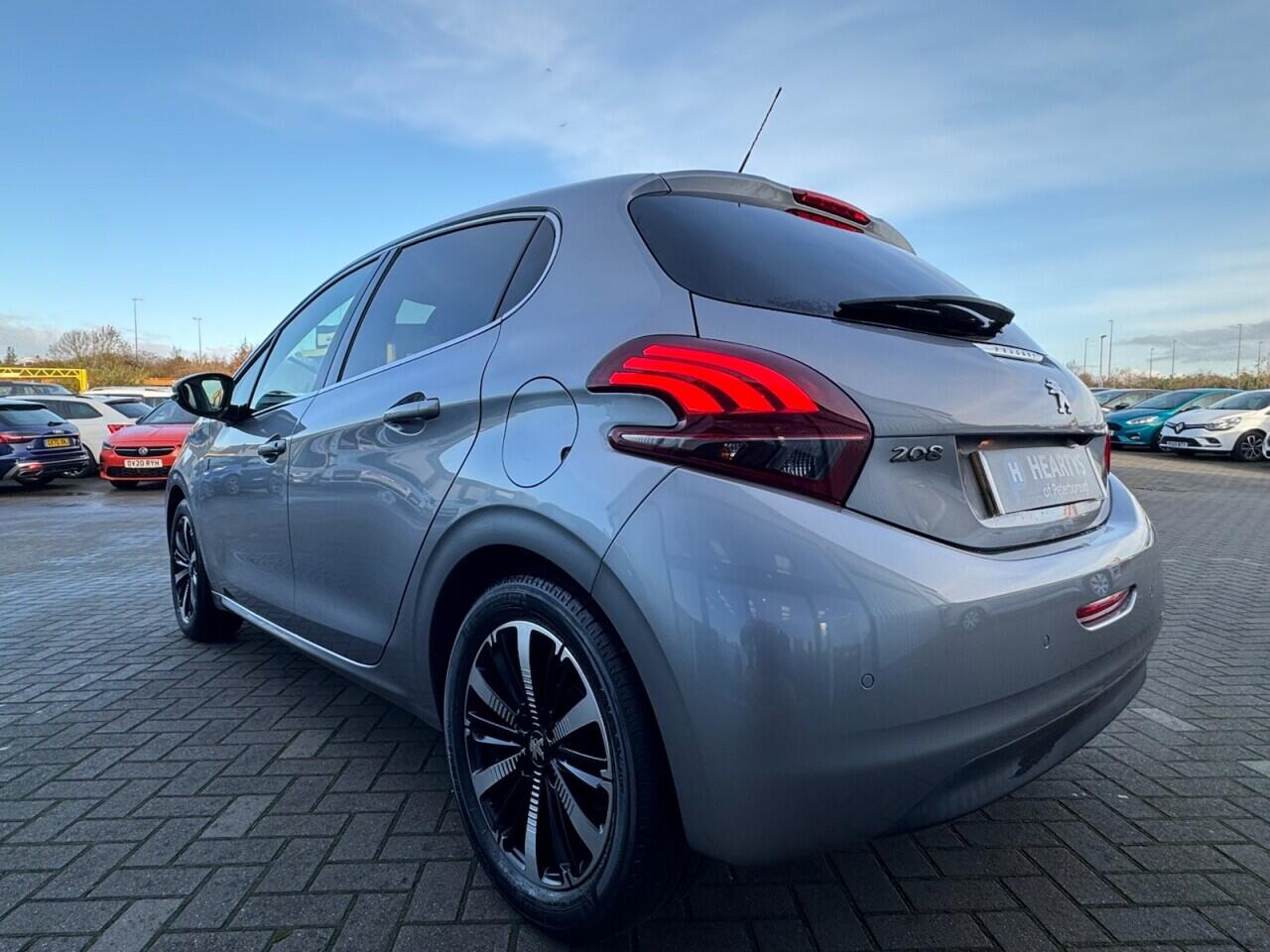 Used Peugeot 208 2019 for sale - 76702173: Photo 18