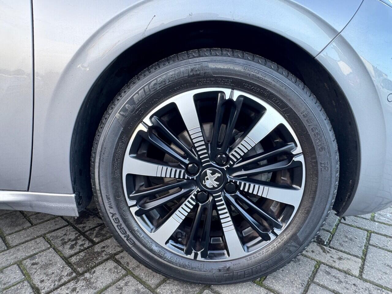 Used Peugeot 208 2019 for sale - 76702173: Photo 34