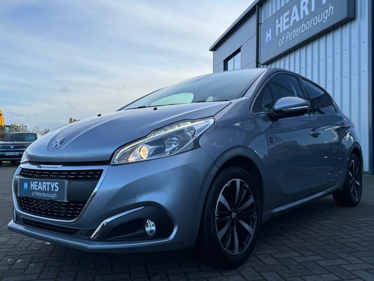 Used Peugeot 208 2019 for sale - 76702173: Photo 4