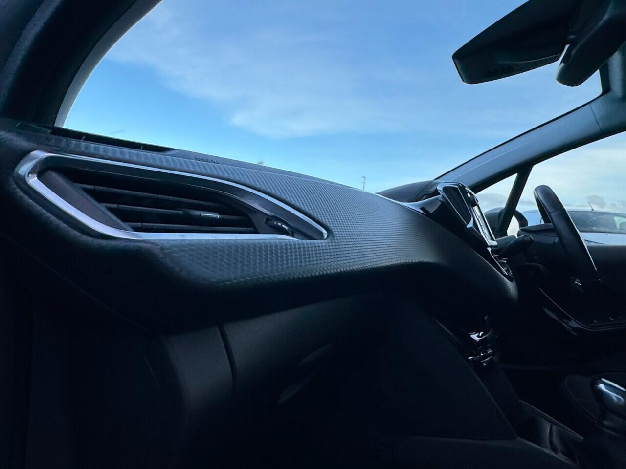 Used Peugeot 208 2019 for sale - 76702173: Photo 48