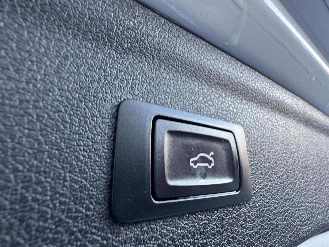 Used Audi RS Q3 2016 for sale - 76702299: Photo 47