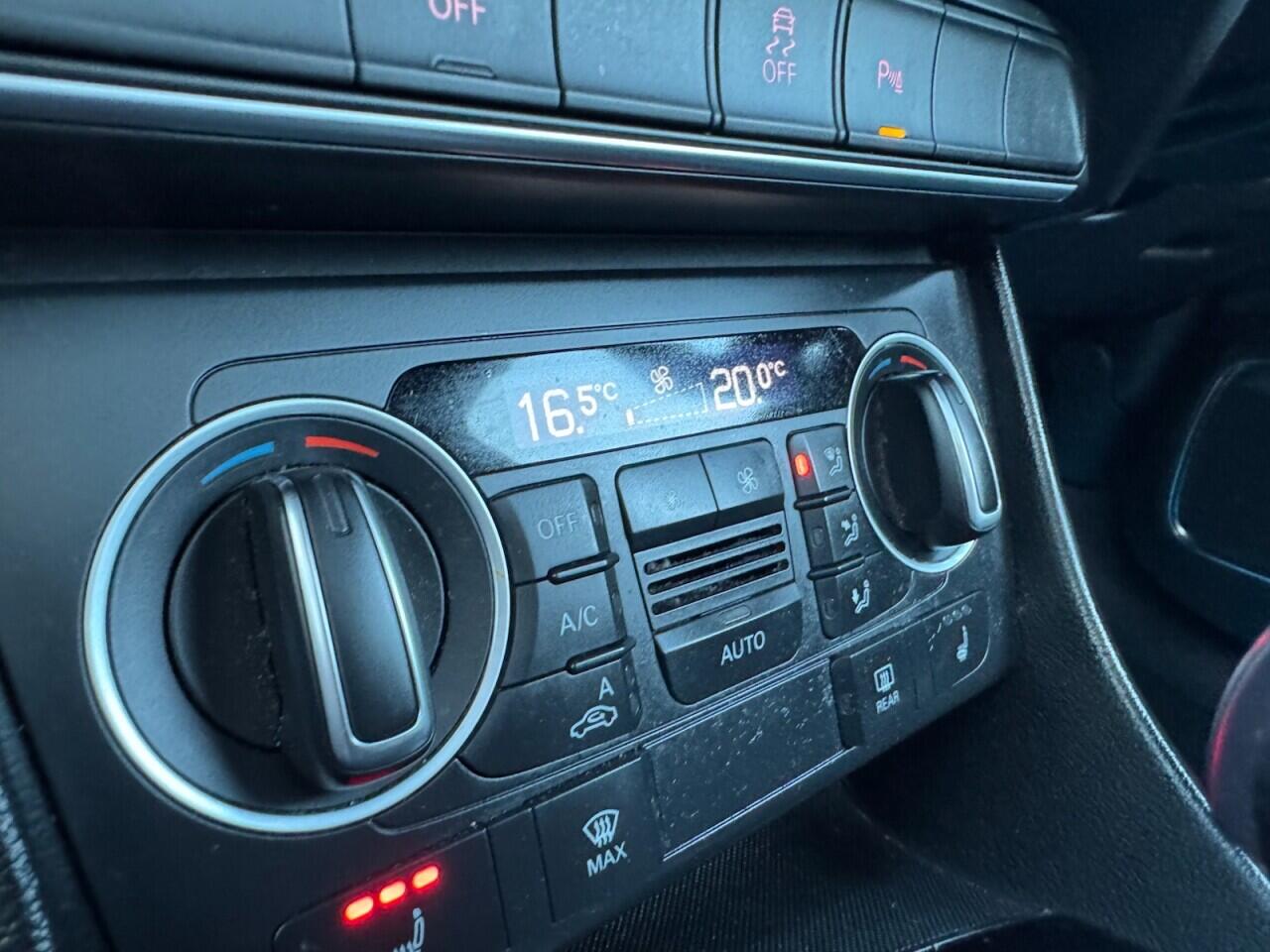 Used Audi RS Q3 2016 for sale - 76702299: Photo 57