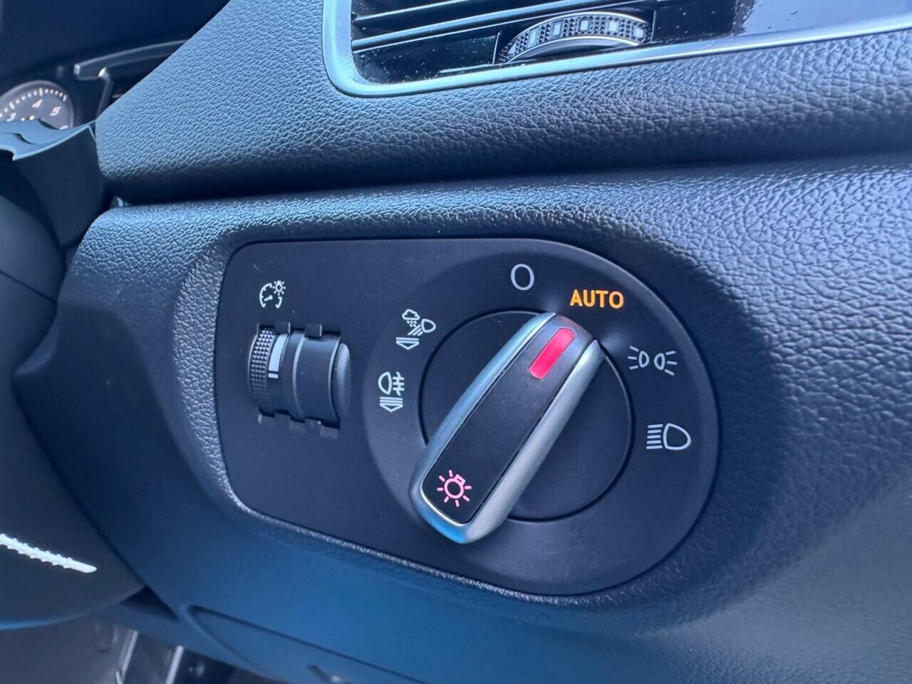 Used Audi RS Q3 2016 for sale - 76702299: Photo 71