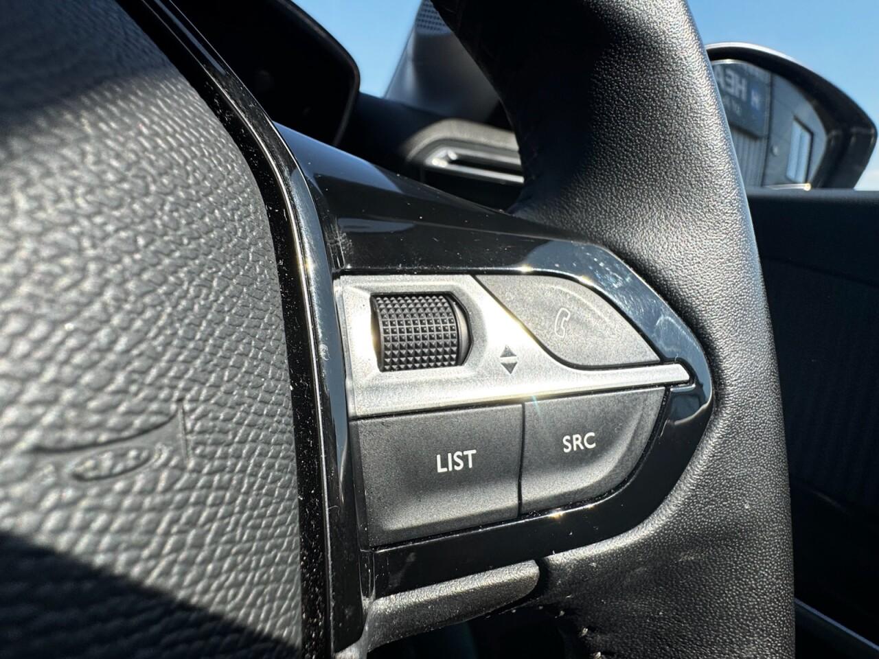 Used Peugeot 208 for sale - 76997365: Photo 30