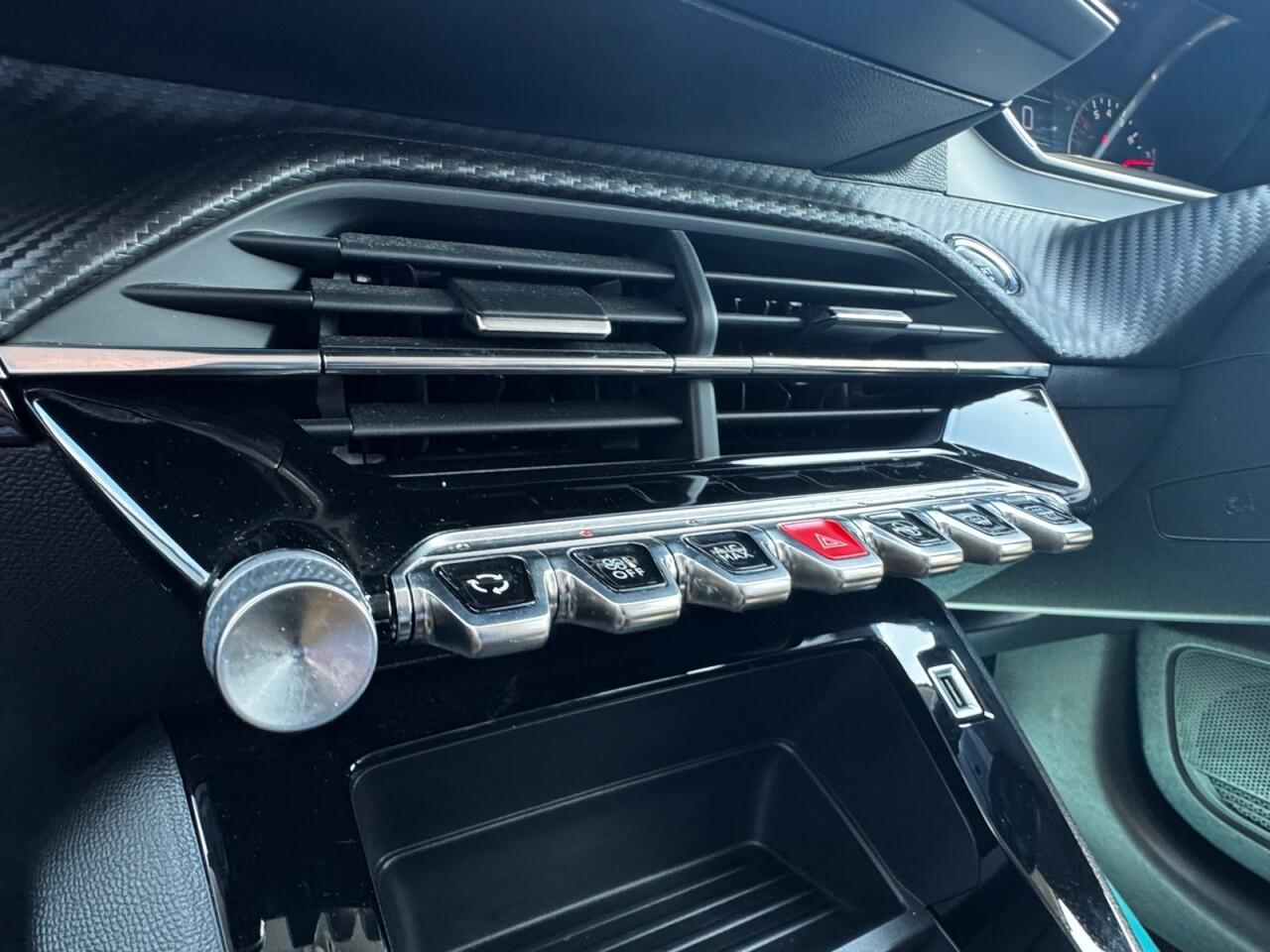 Used Peugeot 208 for sale - 76997365: Photo 43