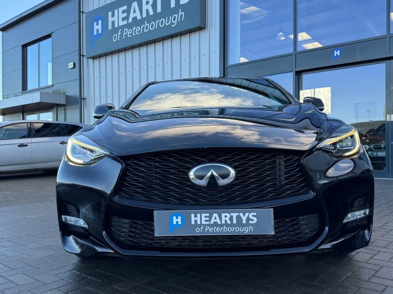 Used Infiniti Q30 2017 for sale - 77074406: Photo 2