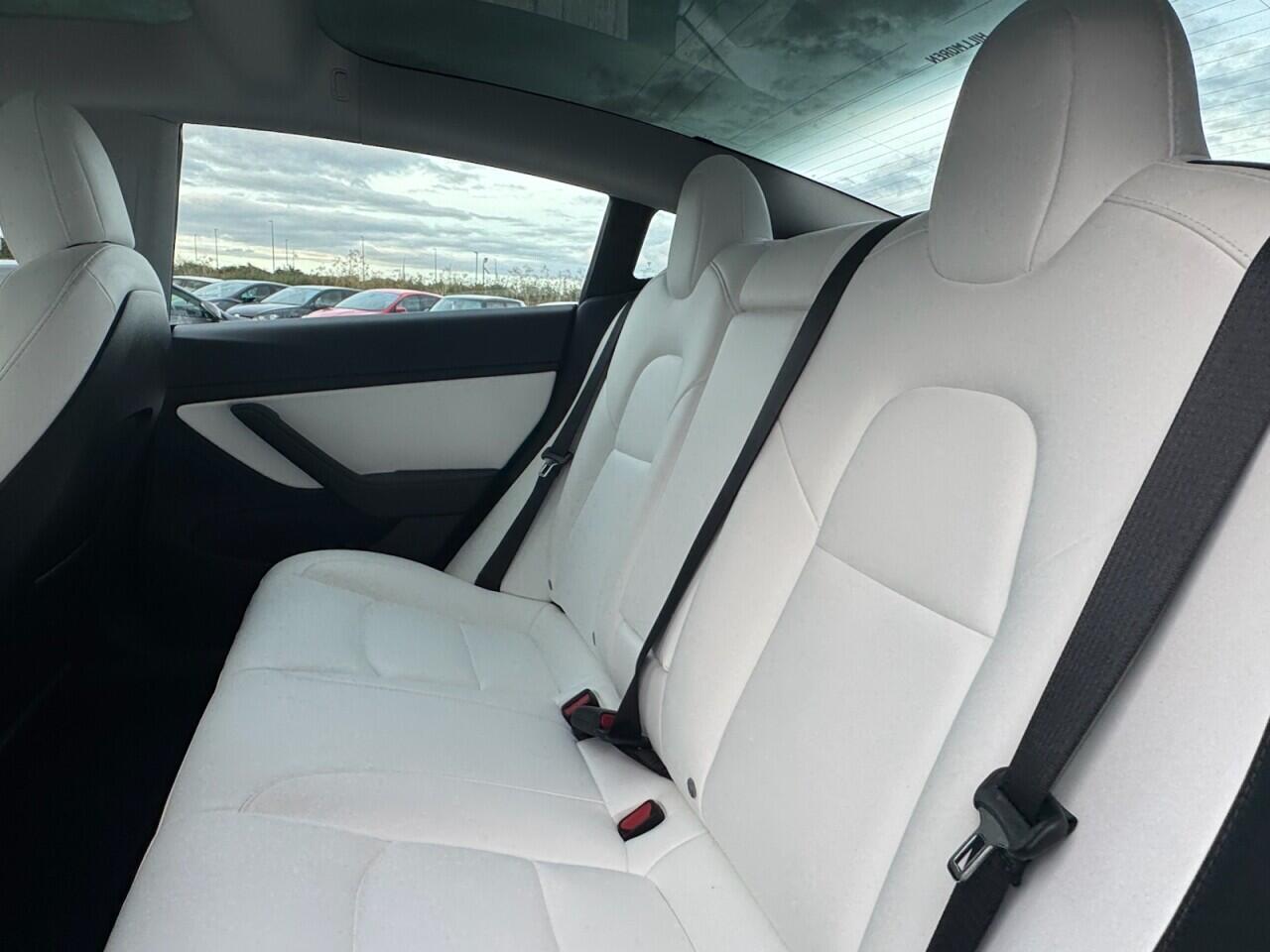 Used Tesla Model 3 2020 for sale - 76701082: Photo 27