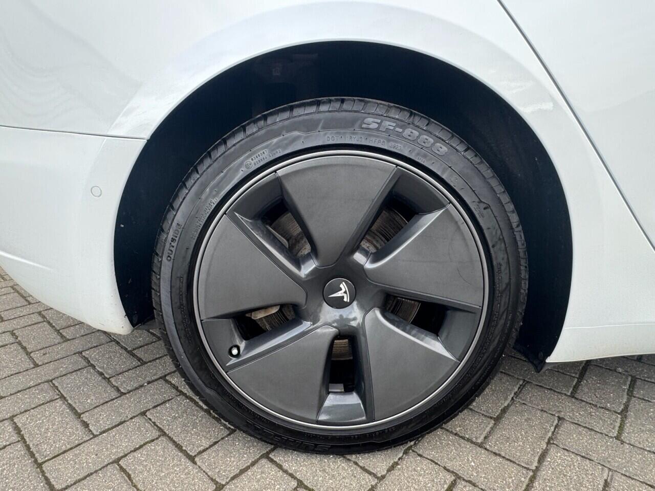 Used Tesla Model 3 2020 for sale - 76701082: Photo 41