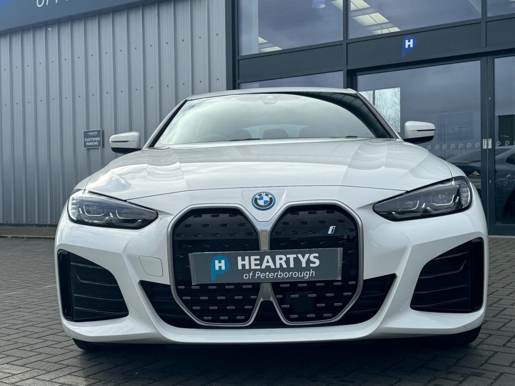 Used BMW i4 2023 for sale - 76558820: Photo 2