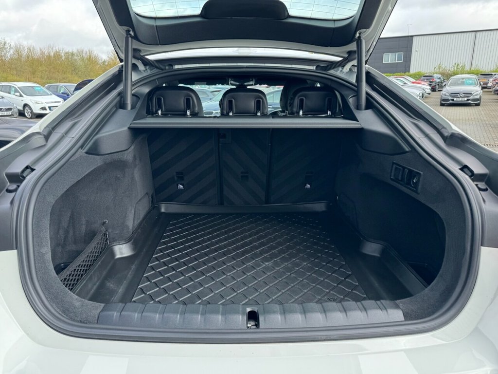 Used BMW i4 2023 for sale - 76558820: Photo 38