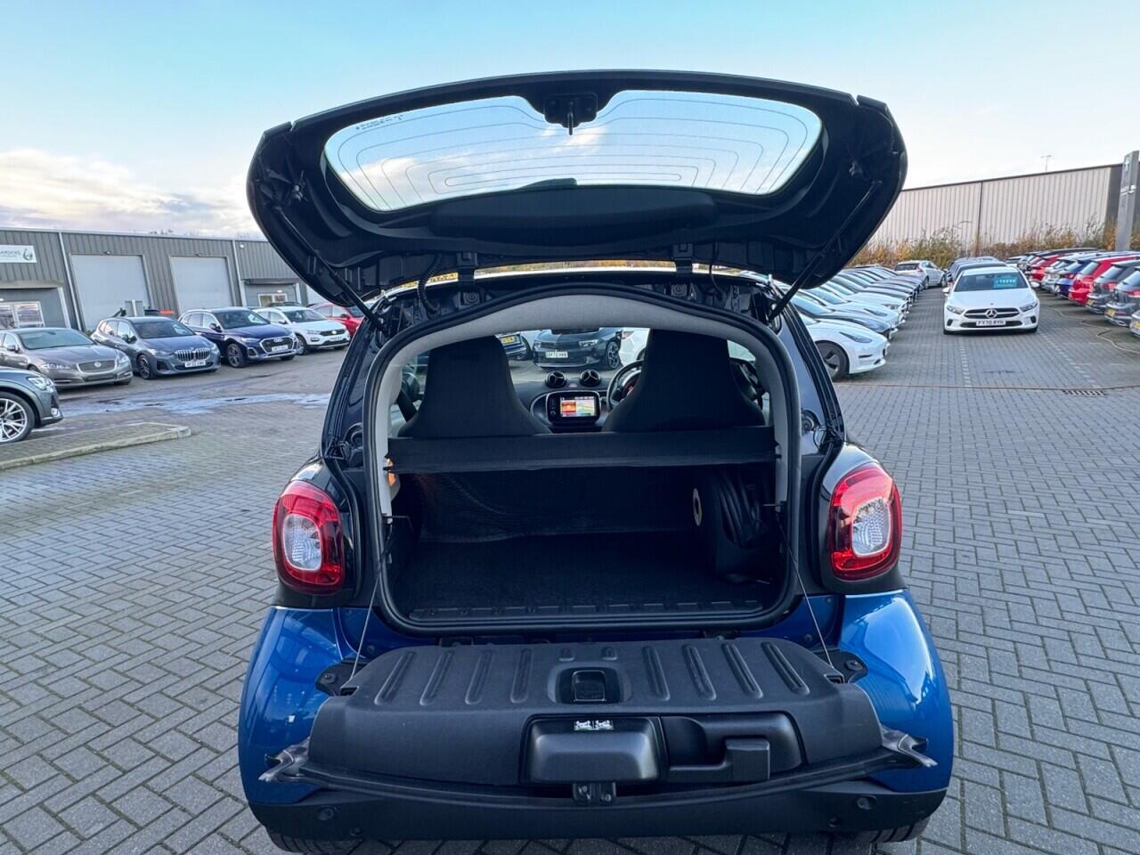 Used smart fortwo 2020 for sale - 76701619: Photo 41