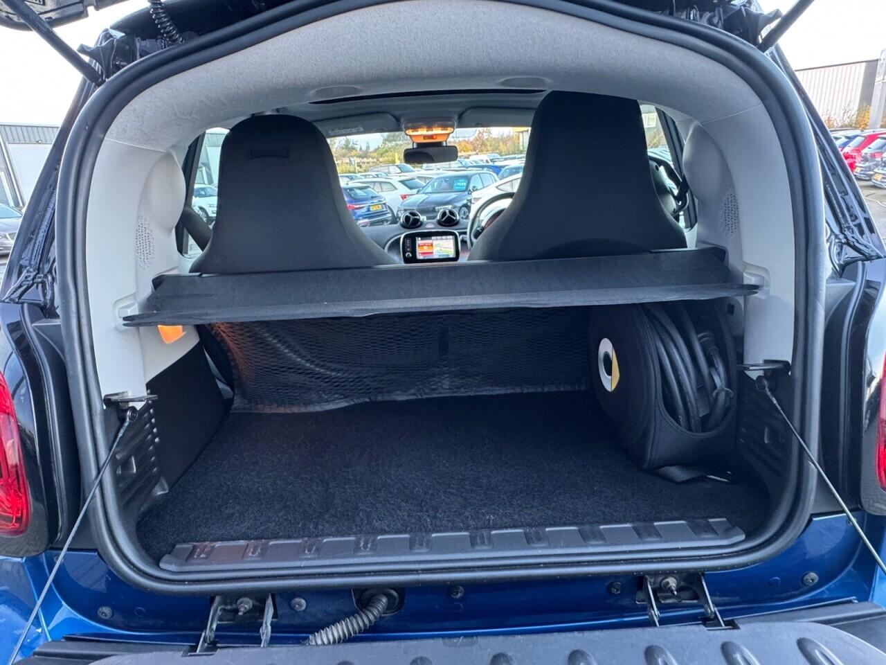 Used smart fortwo 2020 for sale - 76701619: Photo 42