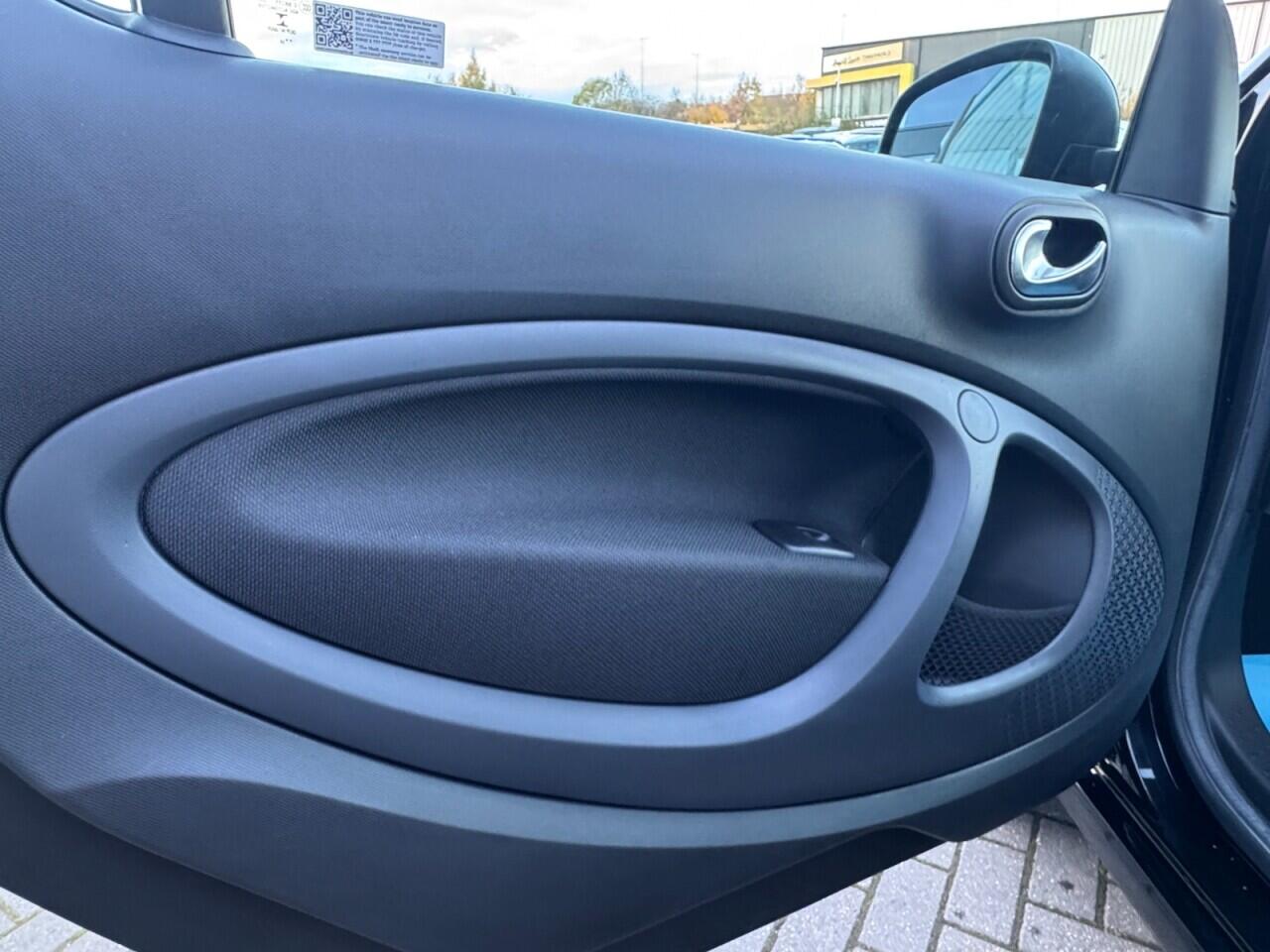 Used smart fortwo 2020 for sale - 76701619: Photo 49