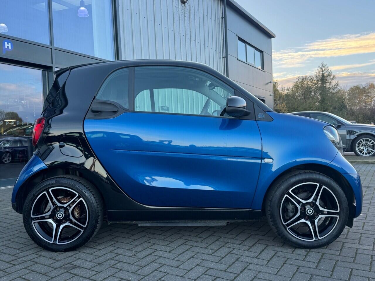 Used smart fortwo 2020 for sale - 76701619: Photo 6