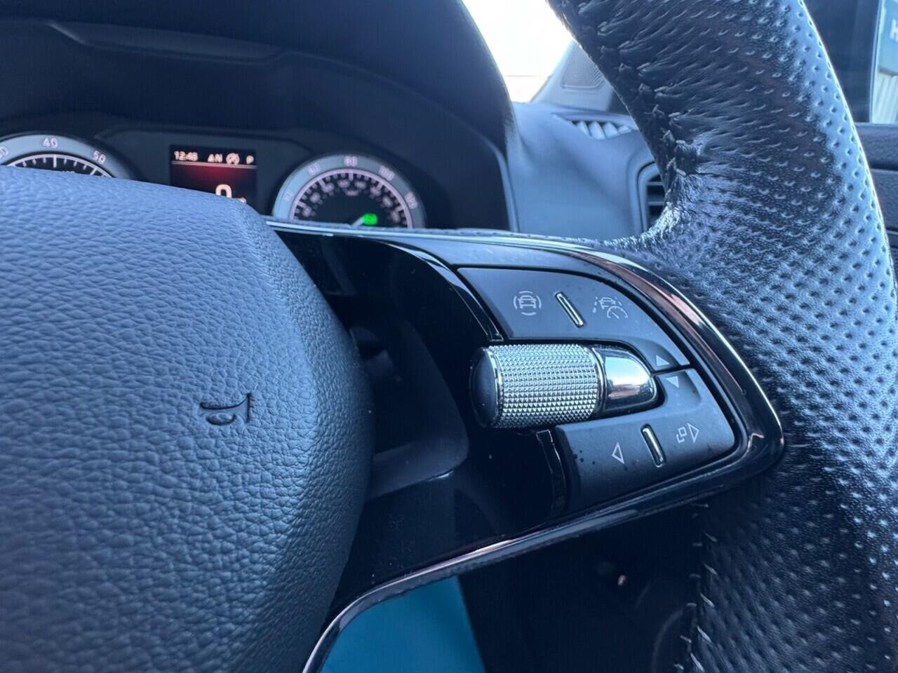 Used Skoda Karoq 2020 for sale - 76702410: Photo 64