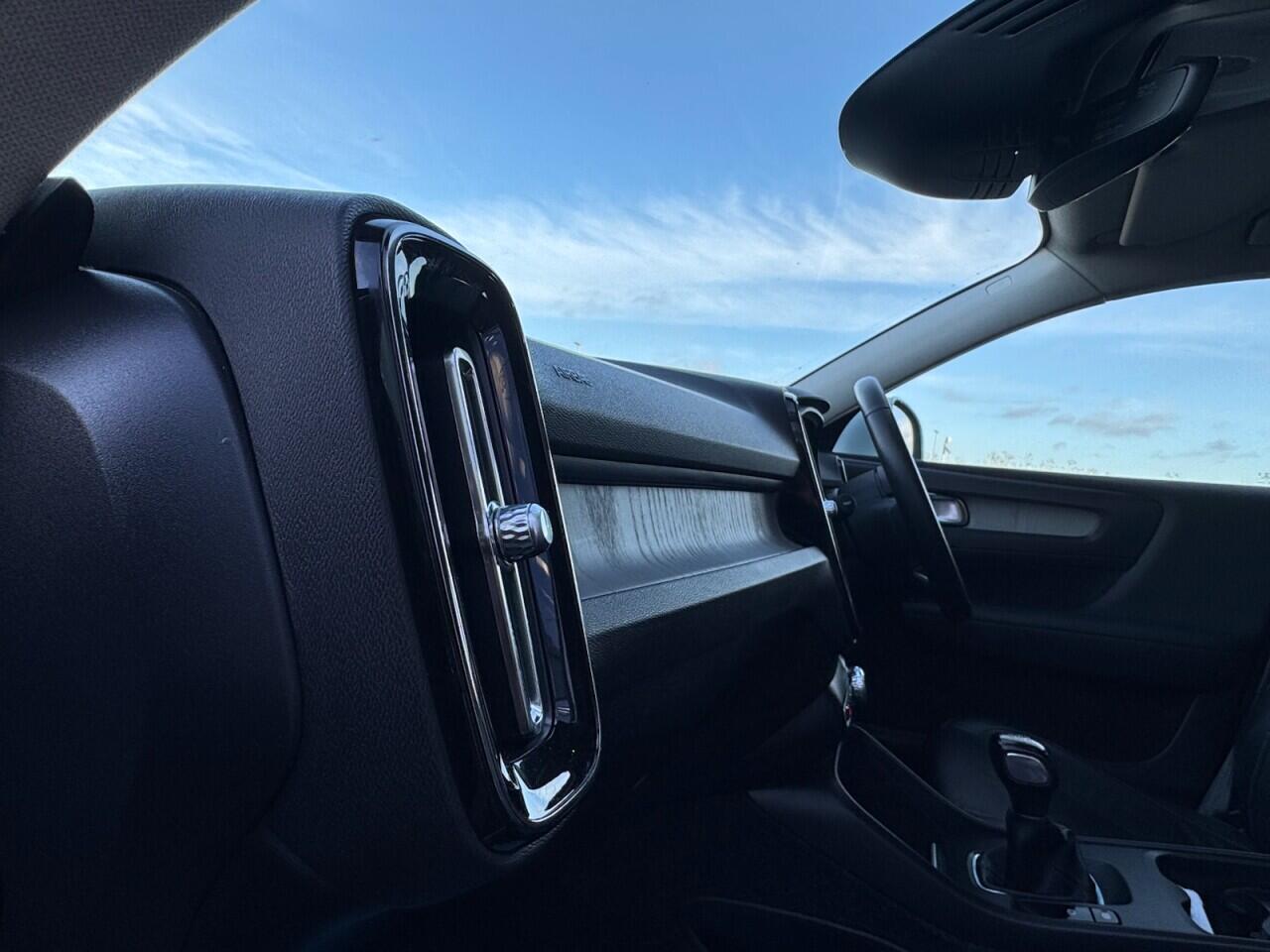 Used Volvo XC40 2019 for sale - 77090809: Photo 33